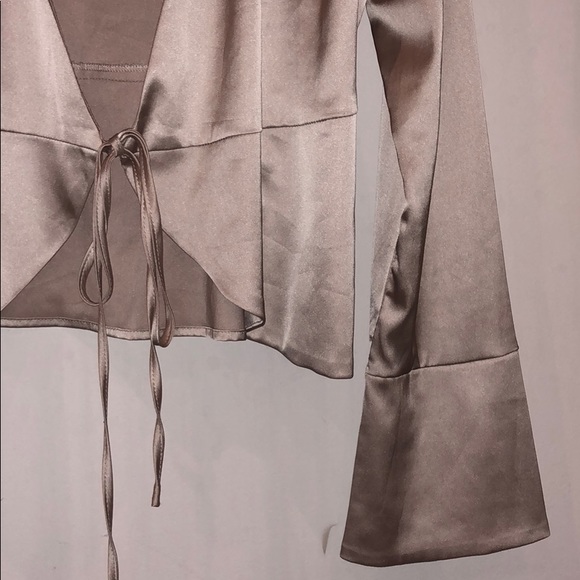 Champagne tie blouse - Picture 2 of 2